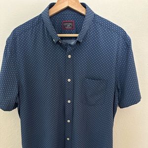 Untuckit large slim fit men short-sleeve shirt